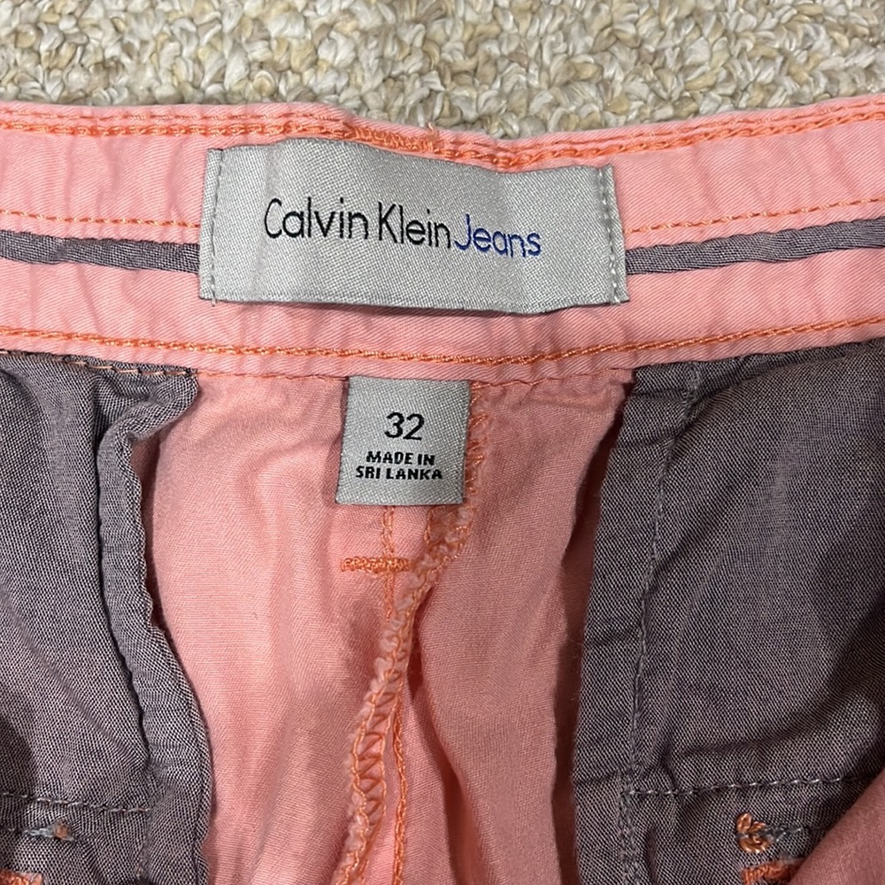 Calvin Klein Shorts - Picture 2 of 2